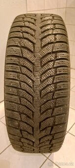 Zimní pneu na disku 205/55 R16 VW, Škoda atd. - 3