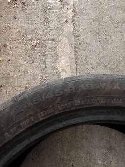 Pneu 245/45 r19 - 3