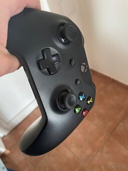 Xbox ovladač - 3