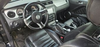 Ford Mustang 5.0GT - 3