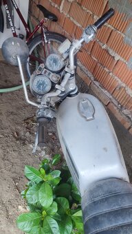 Yamaha xs 400 - 3
