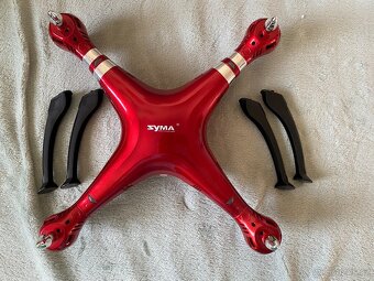 Dron SYMA X8HG - 3