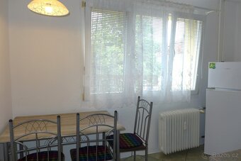 Pronájem útulného zařízeného bytu 2+1 s lodžií ve Stodě - 3