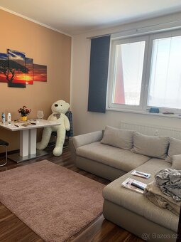 2kk 63m2 Milovice, parkovani - 3