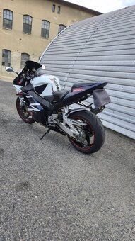 Honda cbr 954 rr fireblade - 3