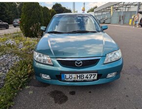 Mazda 323F - 3