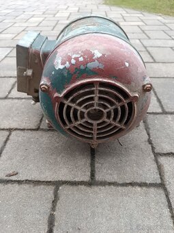 Prodám elektromotor 1,6kW - 3