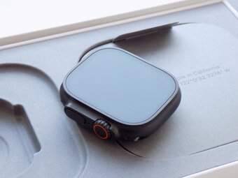 Apple Watch Ultra 2 (2024) + Cellular Černý titan - ZÁRUKA - 3