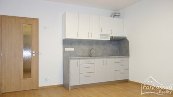 Pronájem bytu 1+kk na ul. Na Slovanech v Lanškrouně. - 3