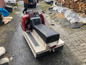 Prodám sněžný skútr Buran - 3
