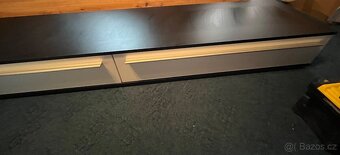 Skříň pod tv - 3