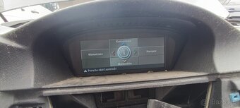 BMW e91 325xi na díly, motor s LPG ok - 3
