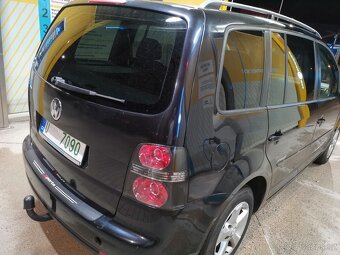 VW Touran Edition freestyle, sport line 1,9Tdi 77kw ,rok vý - 3
