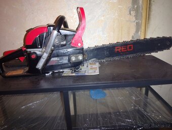 Red Technik Chainsaw RTPSPOO35 Benzínová řětězová pila - 3
