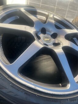 Subaru Inovit 5x100 R18 - 3