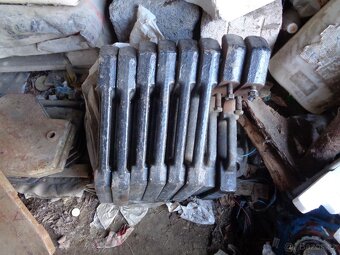 Prodám přední originální závaží belarus a zetor II. UŘ - 3