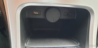 Opel Astra J, 1.4, 88kW, 2013, 140706 km, únik vody - 3