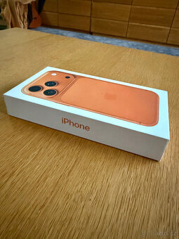 iPhone 17 PRO 256GB Oranžový /NOVÝ - 2 roky záruka + faktura - 3