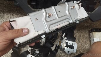 NOVÁ Originální airbagová sada Škoda Octavia 4 nová - 3