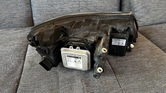 Skoda Octavia2 L svetlo xenon - 3