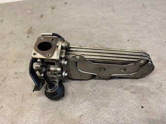 VW, ŠKODA 1.9TDI 77KW BKC - CHLADIČ SPALIN 038 131 513 D - 3