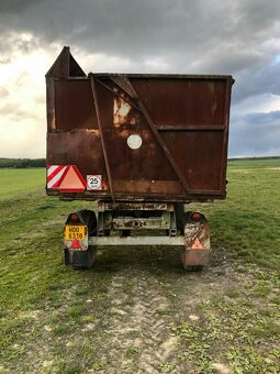 Vlek 8T na hnůj - 3