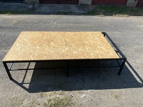 Stůl z dřevotřísky - 3
