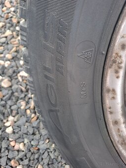 Pneu 195/ 70/R15 C - 3