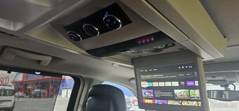 Chrysler town and country - 3