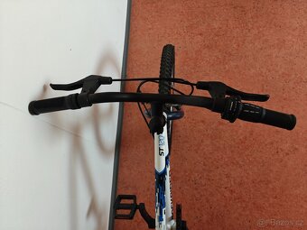 Dětské horské kolo 20" ST120 6–9 let bílo-modré - 3