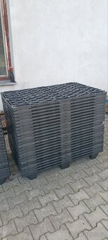 Stohovatelné plastové palety 120x80cm - 3
