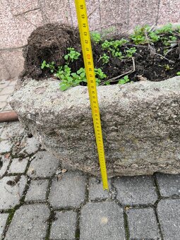 Kamenné květináče - 3