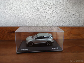 Škoda Enyaq iV - Stříbrná Arctic 1:43 - 3