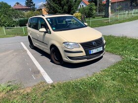 Prodam VW Touran 2,0 Tdi Automat DSG. 7-mist - 3