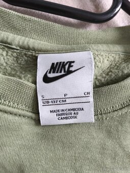 Chlapecká mikina zelená NIKE ve vel. 128-137 cm - 3