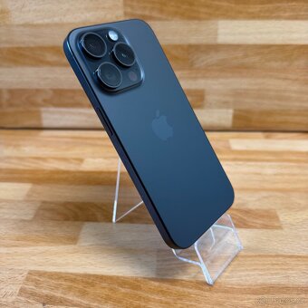 iPhone 15 Pro 256GB, černý, eSIM (rok záruka) - 3