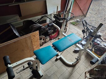 Posilovací lavice bench press - 3