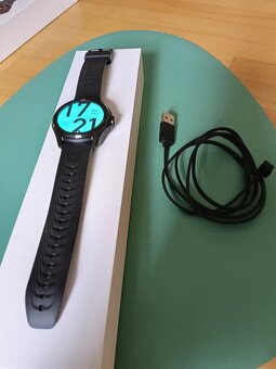 Prodám chytré hodinky TicWatch Pro 5 Enduro v černé barvě. J - 3