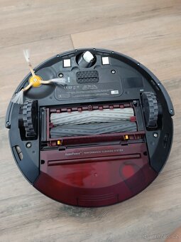 Robotický vysavač iRobot - 3