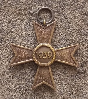 Záslužný kříž 2. třídy bez mečů 1 - 3