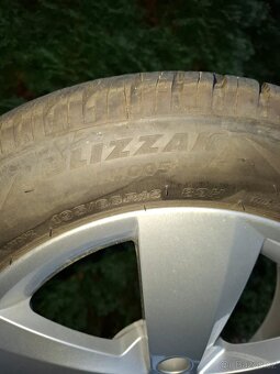 Prodám Al.kola Škoda Scala zimní 195/60 R16 BRIDGESTONE - 3