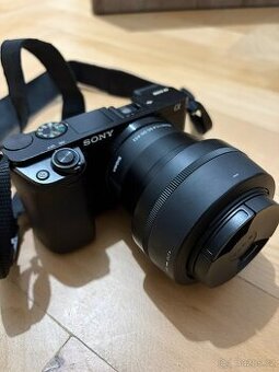 Sony A6000 + Sigma 30mm f/1.4 + SELP1650 + SEL55210 komplet - 3