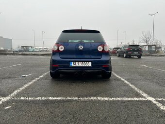 Volkswagen Golf 5 R32 look - 3