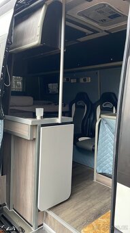 Obytný Volkswagen VW Crafter zimní - 3