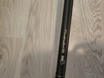 Nash Pruty Entity 3,66 m (12 ft) 3,0lb, 2 díl +obal Prologic - 3