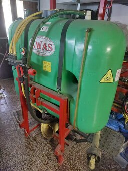 Nesený postřikovač KWAS 400l - 3
