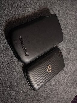 BlackBerry 9720 Samoa Black - 3