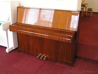 Prodám pianino Petrof mod.114 Classic - 3