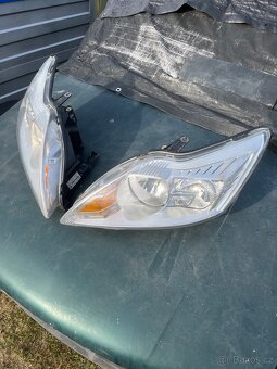 Ford Focus II 1.8 tdci díly - 3