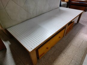 Postel s matrací a úložnými šuplíky - 3
